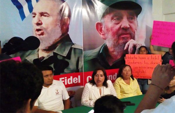 Antorchistas de Córdoba reconocen y honran el legado de Fidel Castro Ruz