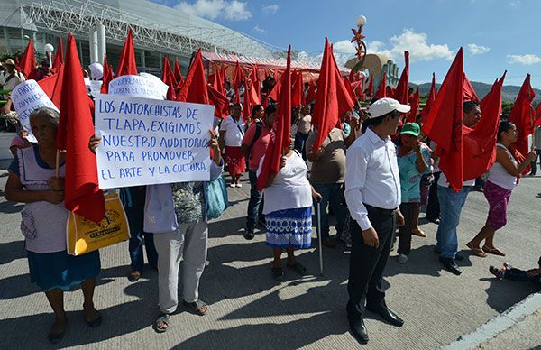  Exigen a Sefina la liberación de 19 mdp para la realización de tres obras en Chilpancingo y Tlapa de Comonfort