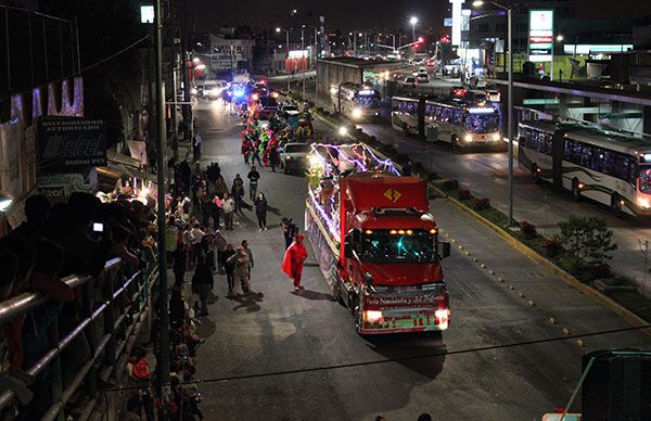  Desfile navideño en Chimalhuacán