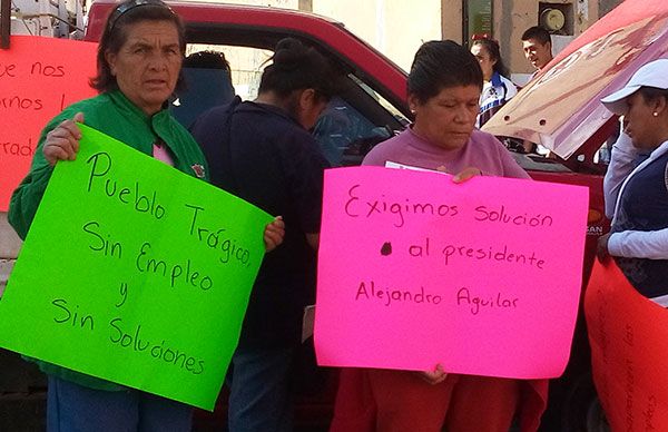 Comerciantes de Huamantla exigen respeto de espacios de venta 