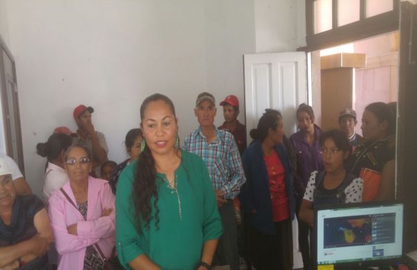 Lechería Liconsa en la colonia La Paz de Salinas de Hidalgo, otro logro antorchista: Melba Martínez.