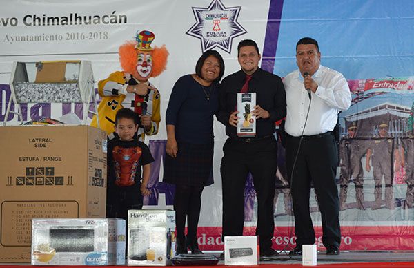 Celebran Día del Policía en Chimalhuacán 