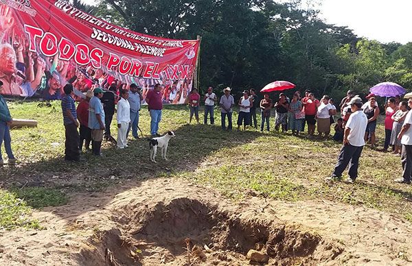 Inicia construcción de cancha de usos múltiples