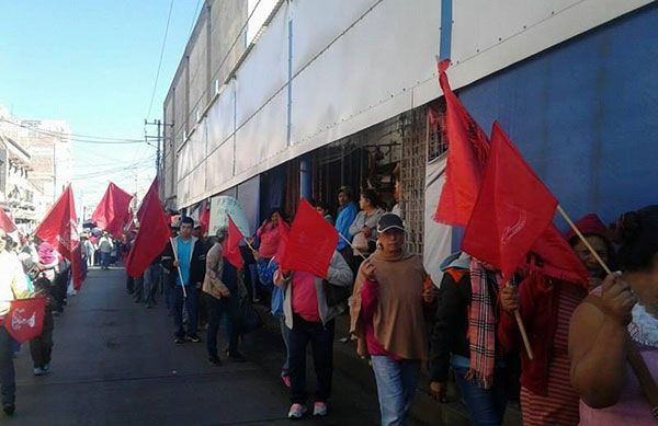  Marchan por servicios básicos para colonia Manuel Serrano Vallejo