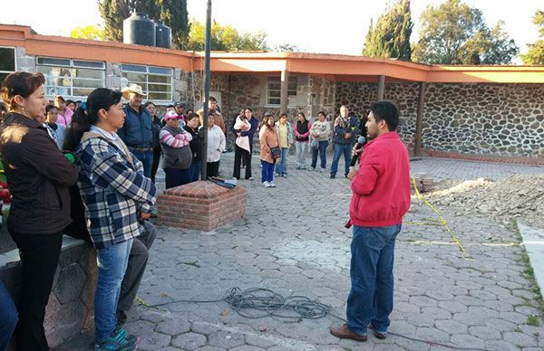 Arranca construcción de techado en escuela de Nopala