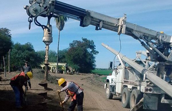 Antorcha ilumina a la comunidad de Sahuaral de Otero