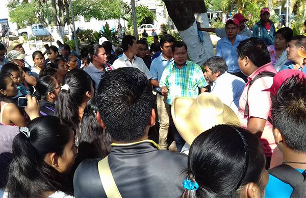 Entrega Antorcha pliego petitorio de obras al ayuntamiento de Tantoyuca