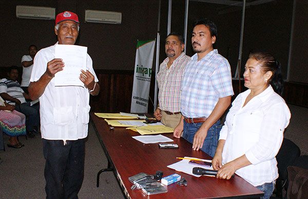  Entrega de apoyo a productores agrícolas en Huimanguillo