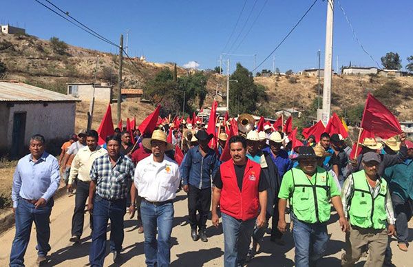 Banderazo a rehabilitación de carretera Tlatlauquitepec-Zapotitlán Tablas