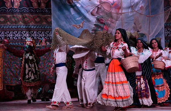  Preparatorianos de Chimalhuacán triunfan en Espartaqueada