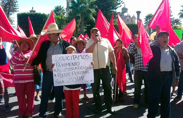 Humberto Lugo Guerrero, indolente con las necesidades de la población de Huichapan