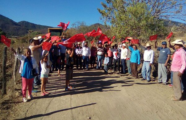 Arranca pavimentación de acceso a El Rincón, de Susupuato