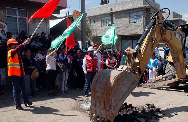 Introducción de drenaje en zona cerril de La Paz