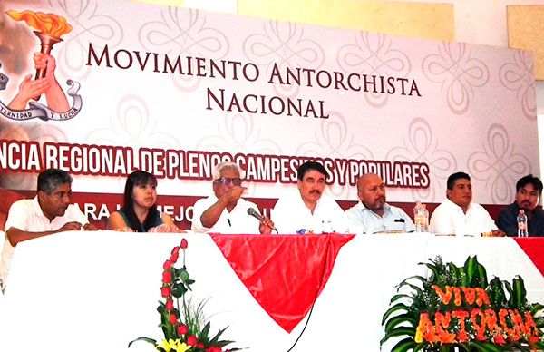  Tabasqueños se pronuncian contra desalojo de antorchistas en Quintana Roo