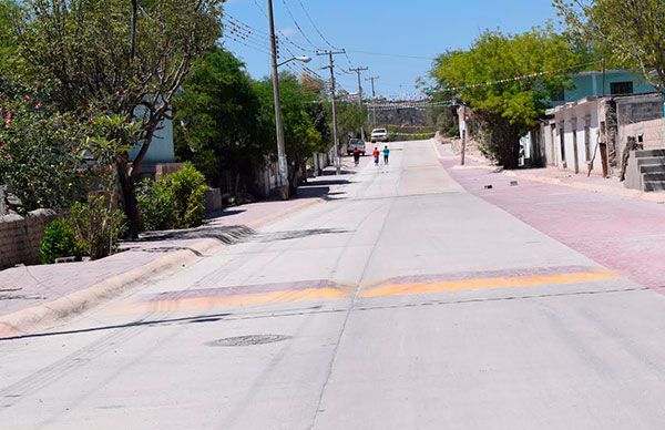 Armadillo de los Infante continúa entregando más obras de pavimentación