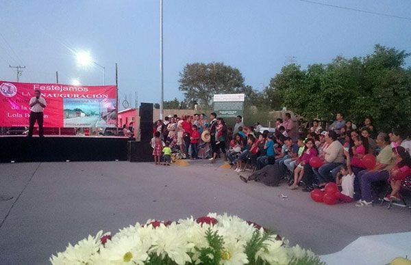 Inauguran pavimentación de la calle Lola Beltrán