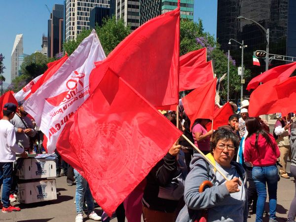 10 mil antorchistas contra bloqueo de Sedatu