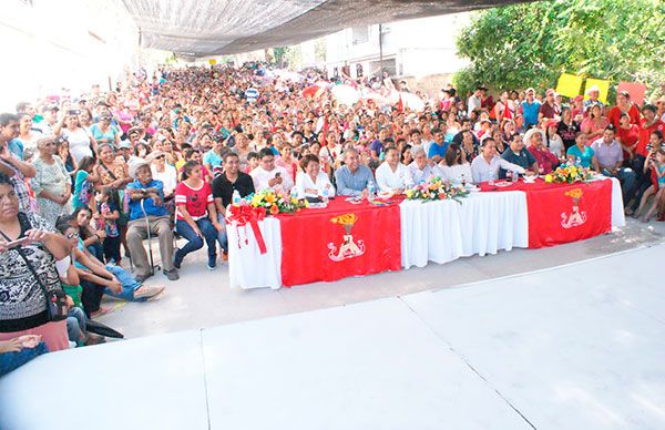  Inauguración de calle Técnicos en la colonia Gutiérrez de Lara