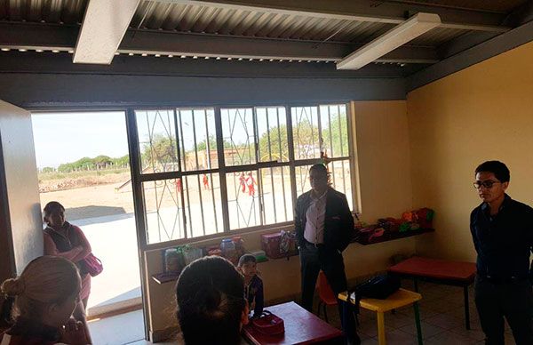 Gestionan domos para escuelas de Pánuco y acciones de vivienda