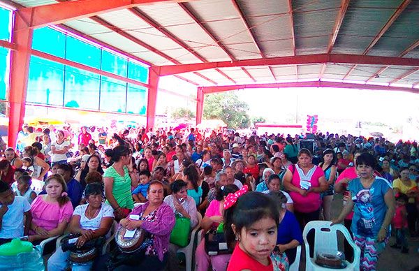  Celebran el Día de las Madres en San Pedro de la Colonias