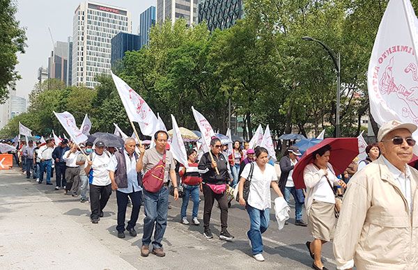 Antorchistas de la Cd.de México se solidarizan con obreros de TAMSA