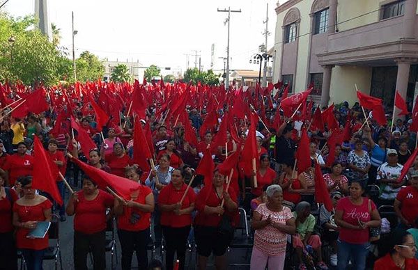  7 mil antorchistas festejan un año más de lucha en San Pedro de las Colonias