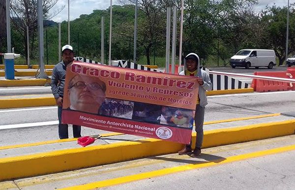 Difunden guerrerenses en caseta de cobro Paso Morelos