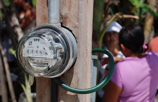 Antorcha ilumina comunidades indígenas