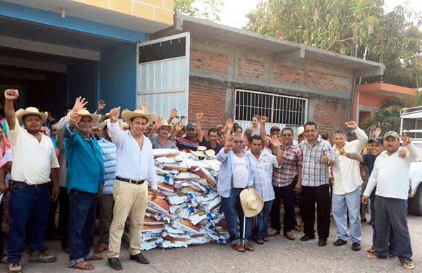 Continúa Antorcha impulsando al campo guerrerense