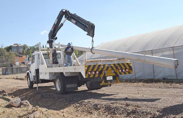  Banderazo a obras de electrificación en dos colonias de Pachuca