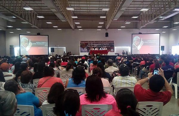 Vocero Nacional imparte conferencia a plenos campesinos del noroeste del país