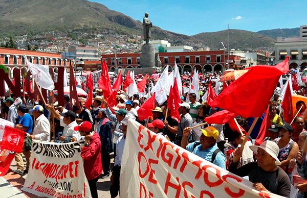 Desplegado: Solicitamos atención y solución a las demandas de los hidalguenses organizados en el Movimiento Antorchista 