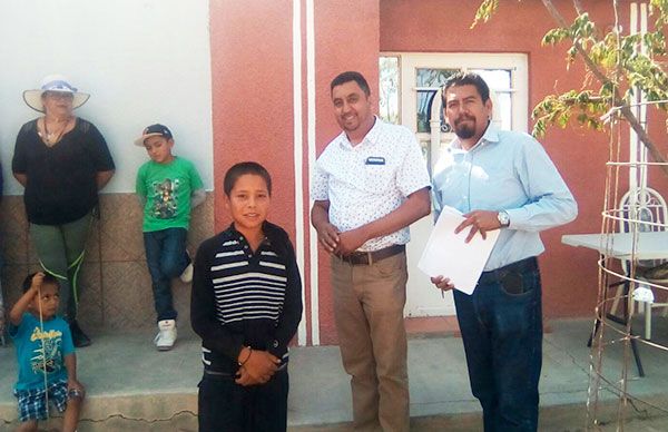 Niños de Villa de Ramos reciben Estímulo a la Educación