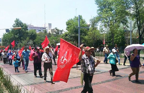  Mayor inversión al campo y entrega de insumos demandan hoy productores a Seder 