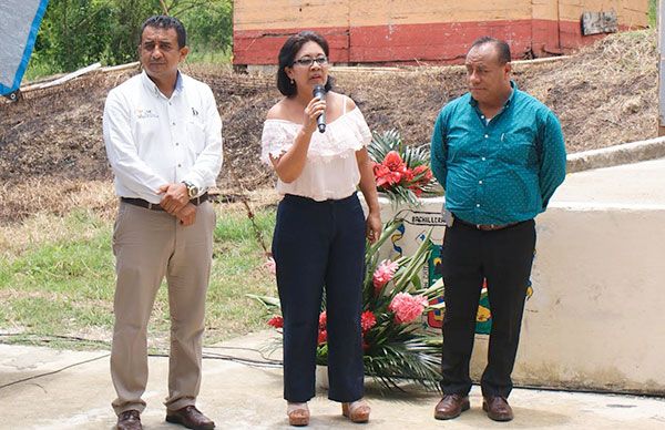 Celebra bachillerato indígena graduación y clausura de cursos