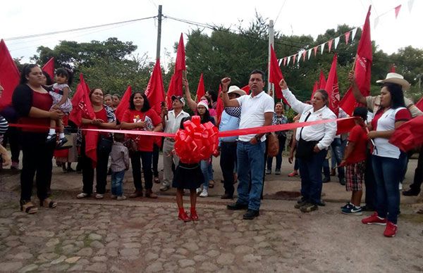 Antorcha corta listón de otra electrificación, ahora en Cerro Blanco 