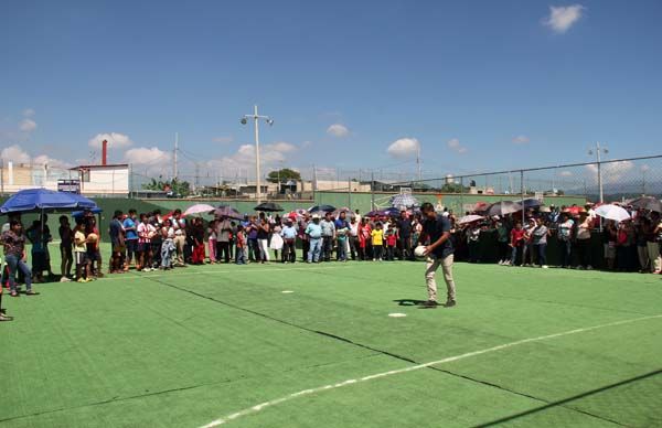 Inaugura Antorcha segundo torneo de fútbol libre en rama varonil y femenil