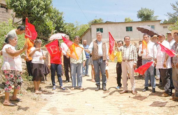   Inicia obra de electrificación en la comunidad de Tlahuizapa