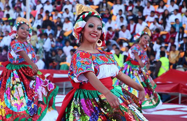 Se alista el Ballet Estatal para Concurso de Folclor Internacional