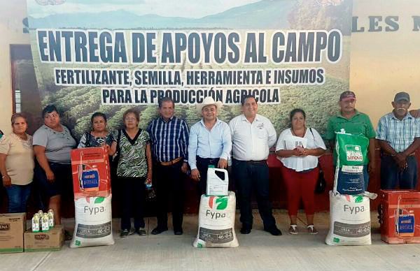 Continúan entregando incentivos para el campo en Aramberri