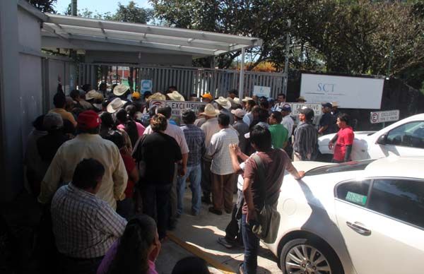 Demandan campesinos a SCT indemnización por afectaciones causadas por el libramiento Perote-Xalapa