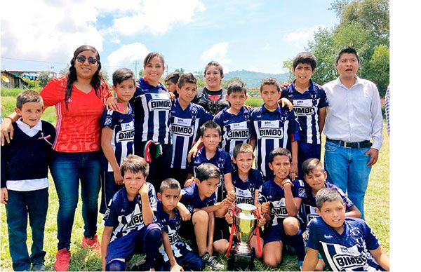 Organizan torneo de fútbol primarias impulsadas por Antorcha