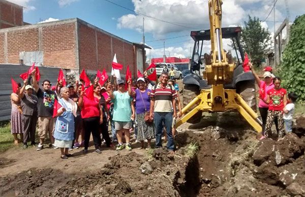 Habitantes de la colonia Humberto Gutiérrez se benefician con obra de drenaje