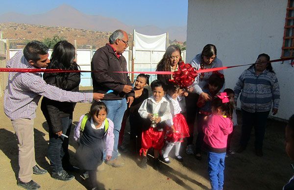 Banderazo a inicio de construcción de comedor estudiantil