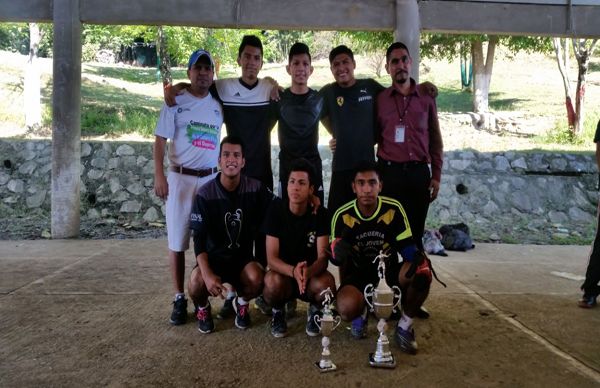 Culmina primer torneo de fútbol de salón en Córdoba