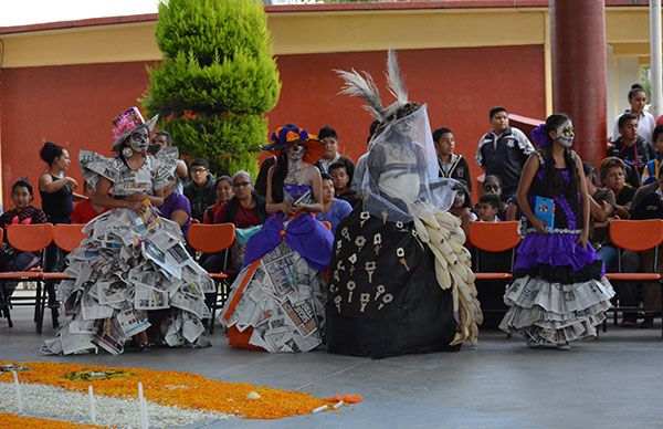 Exitoso el I Concurso Estatal de Día de Muertos en Colima 