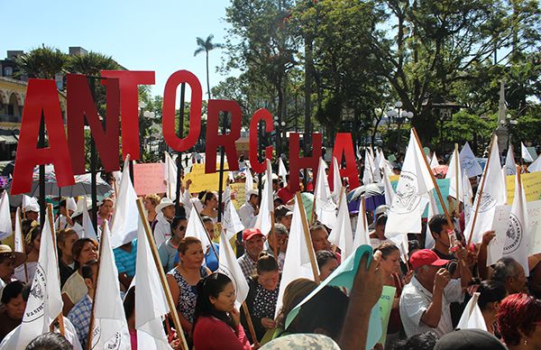 Antorchistas de Córdoba denuncian falta de obras del gobierno de Veracruz