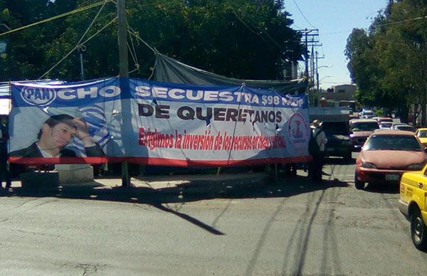 Inicia campaña de denuncia contra gobernador queretano en colonias antorchistas 