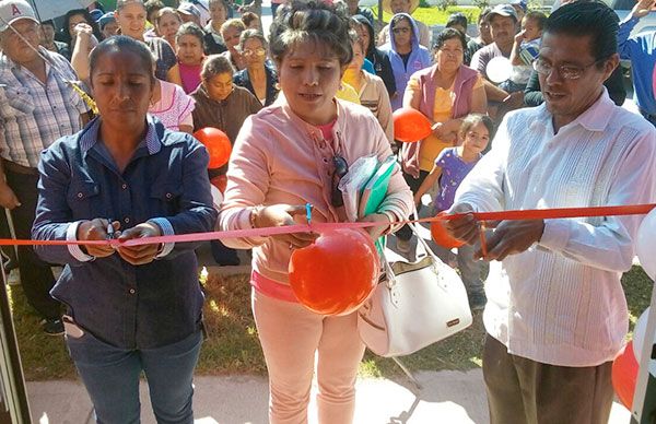 Inauguran centro de fotocopiado en colonia San Antonio 