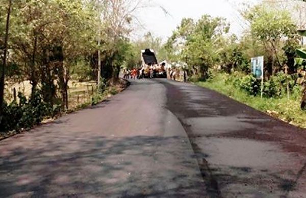 Pavimentación de la carretera a Tierra Colorada, fruto de la lucha antorchista